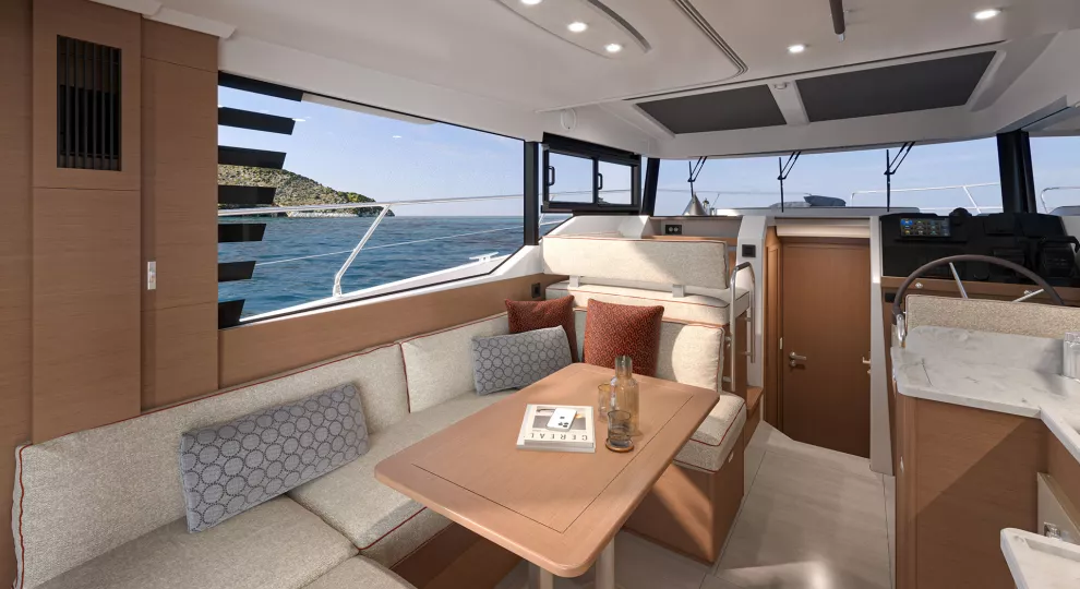 Interieur du beneteau swift trawler 37